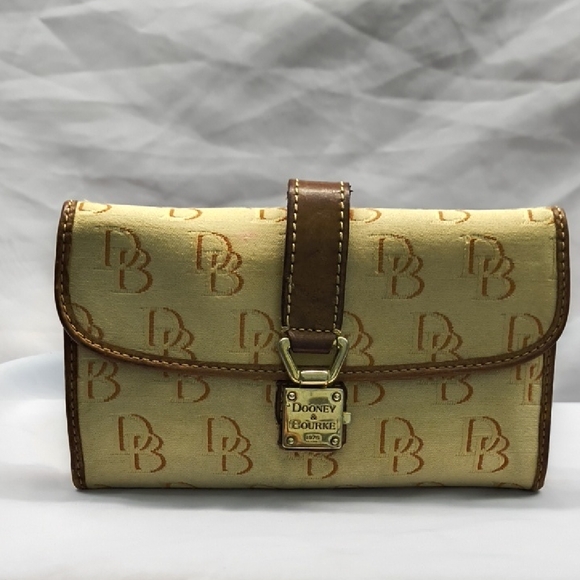 Dooney & Bourke Tan and Brown Logo Wallet vintage - Picture 3 of 12